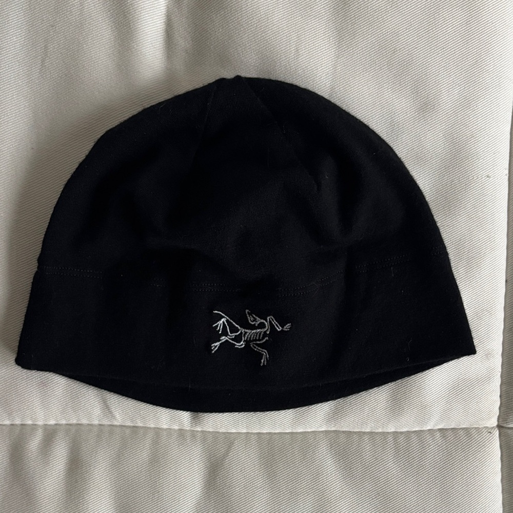 Arc'teryx Bird Logo Skull Cap Black